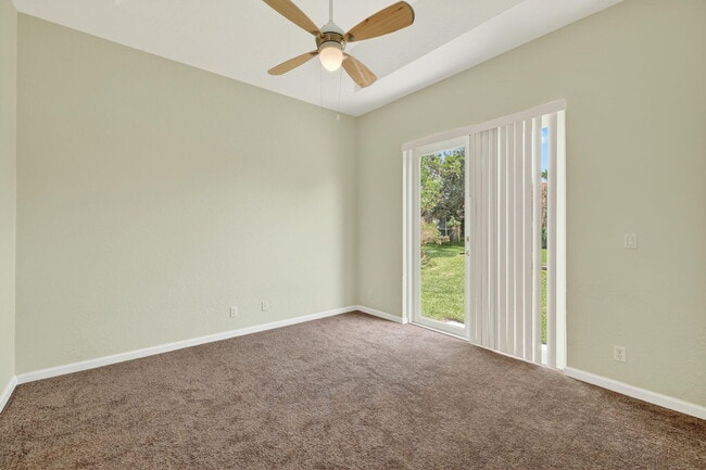 Building Photo - 5552 Spanish River Rd