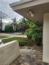 Building Photo - 5780 SW 61st St