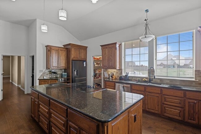 Building Photo - 3701 Timber Wolf Trl