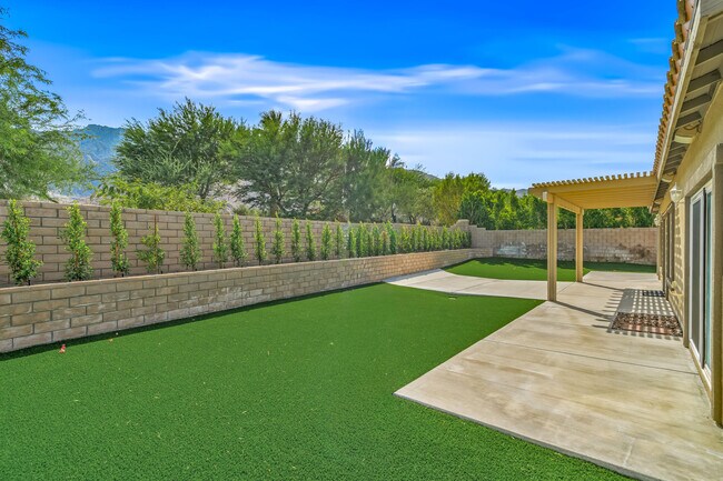 Building Photo - 1267 Oro Ridge