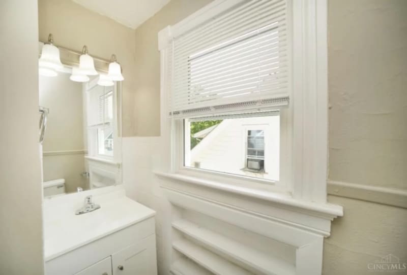 Building Photo - 124 Eaton Ave