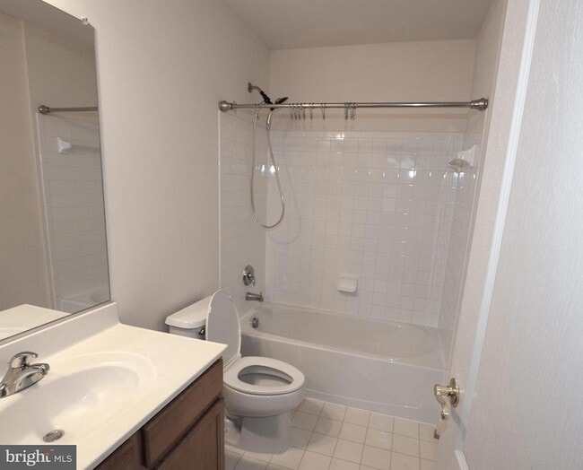 Building Photo - 13204 Rabbit Chase Rd