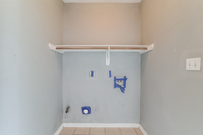 Building Photo - 440 Mystic Trail Loop