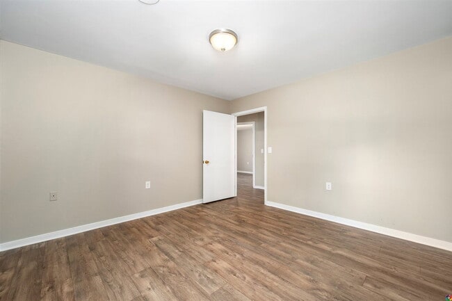 Building Photo - 9201 Rattlesnake Rd