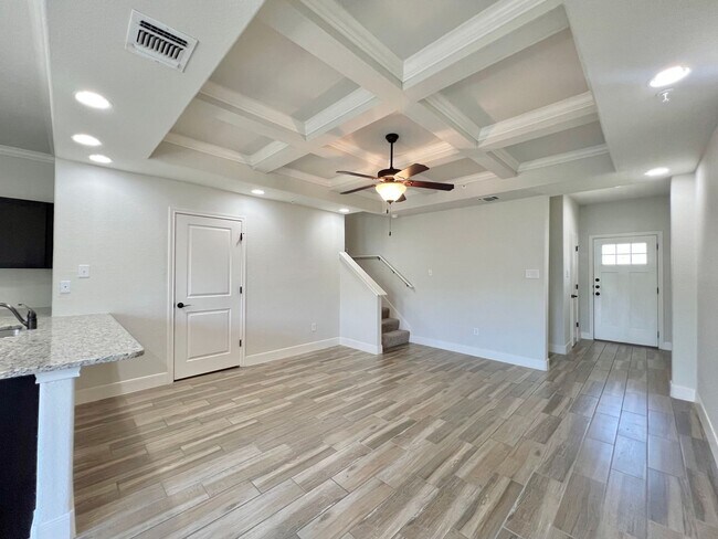 Building Photo - Spacious Townhome with a Private Backyard & No Rear Neighbors!
