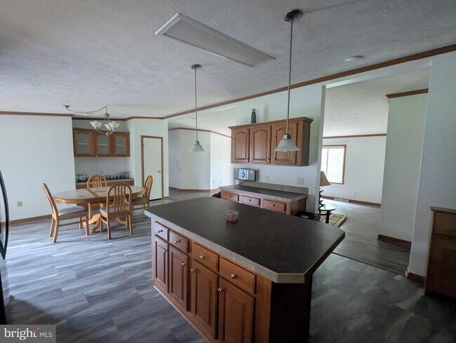 Building Photo - 6703 Westville Rd