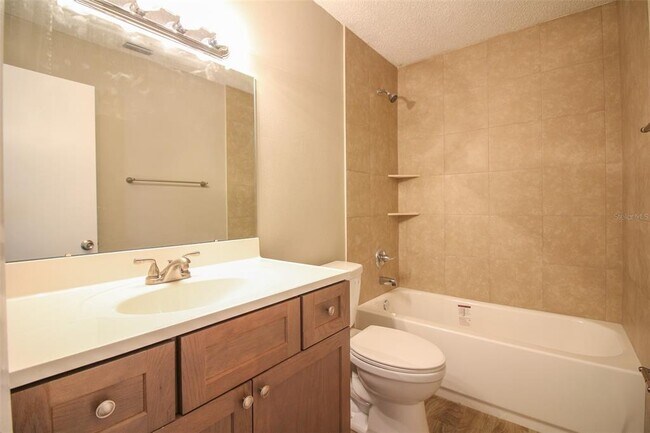 Building Photo - 4504 Holder Ct