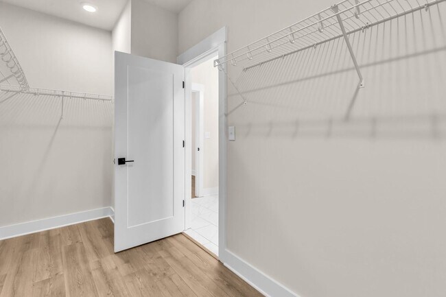 Building Photo - NEW BUILD