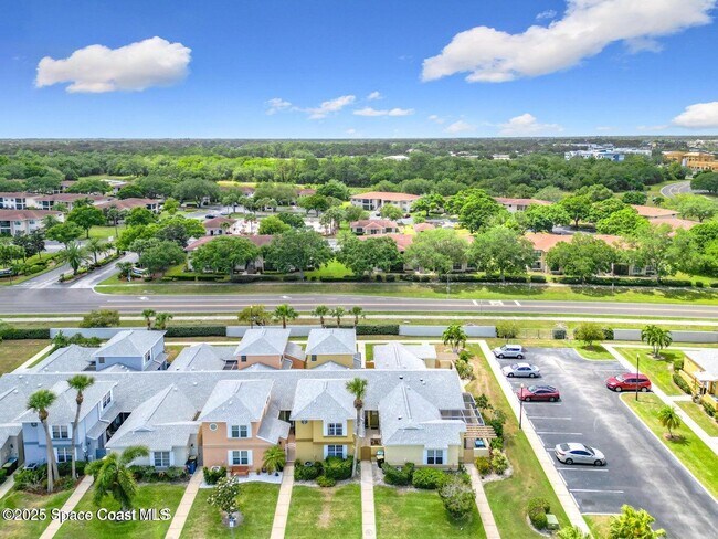 Building Photo - 1420 Malibu Cir NE