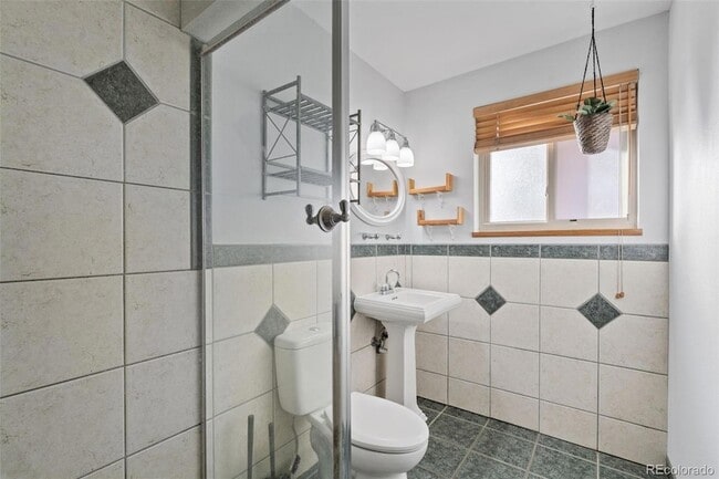 Building Photo - 1438 Laurette Dr