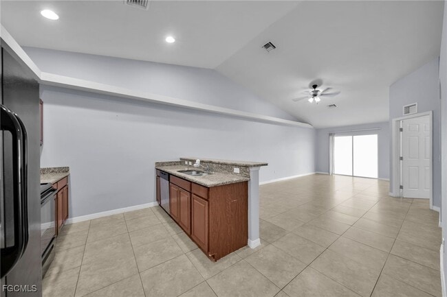 Building Photo - 1619 SW 33rd St