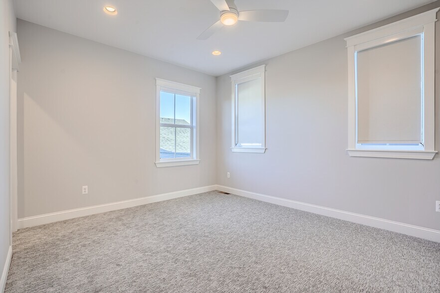 primary bedroom - 21235 E 61st Dr