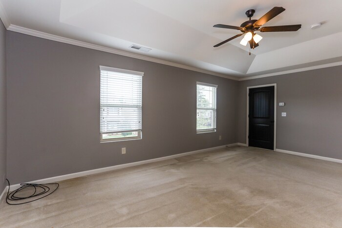 Building Photo - 1048 Regency Dr NW