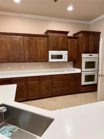 Building Photo - 106 Wellington Ct