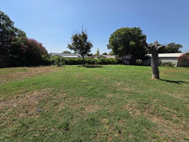 Building Photo - 107 Timber Ln