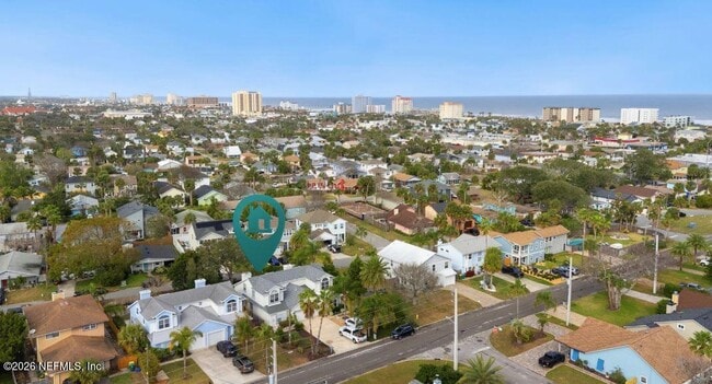 Building Photo - 629 10th Ave S