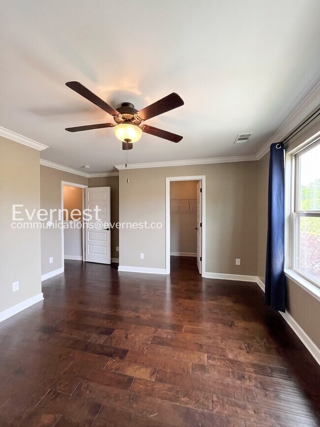 Building Photo - 1828 Wild Oaks Ct
