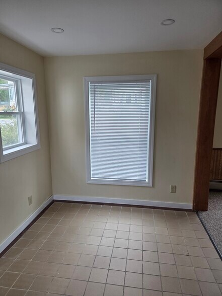 Building Photo - 333 Ohio St