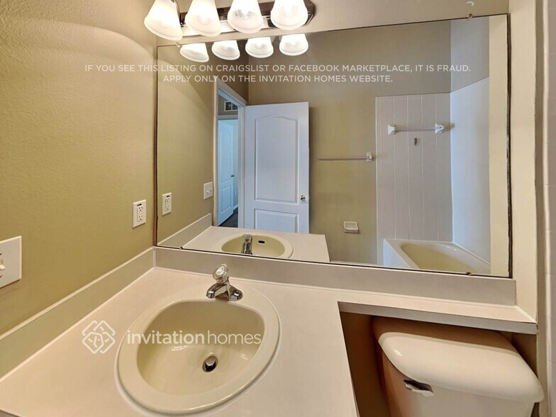 Building Photo - 5926 Riva Ridge Dr