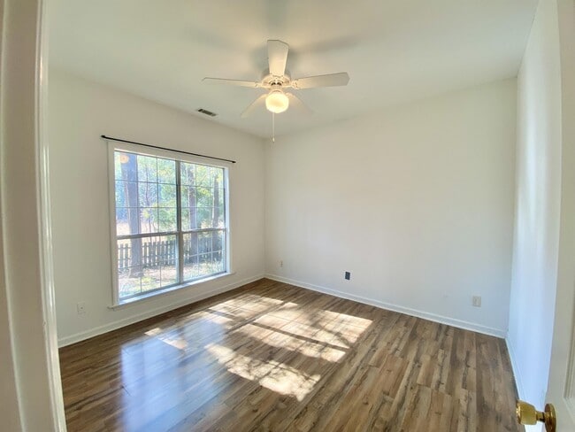 Building Photo - 42 Westminster Pl