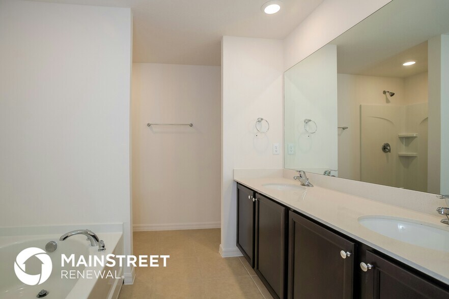 Building Photo - 1378 Brenway Dr