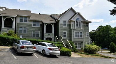 Building Photo - Stewarts Creek Condo