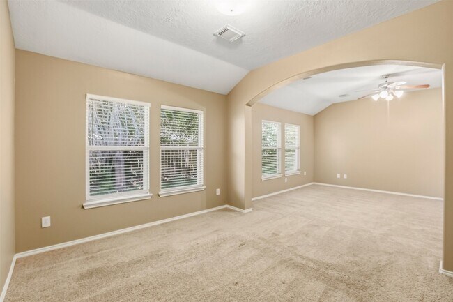 Building Photo - 9618 Red Rugosa Dr