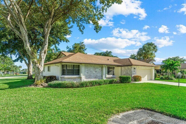 Building Photo - 5605 Forest Oaks Terrace
