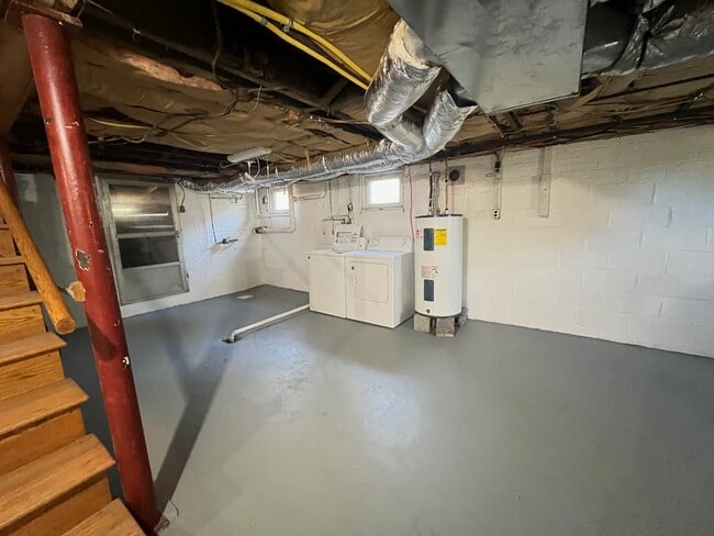 Building Photo - 183 S Marietta St