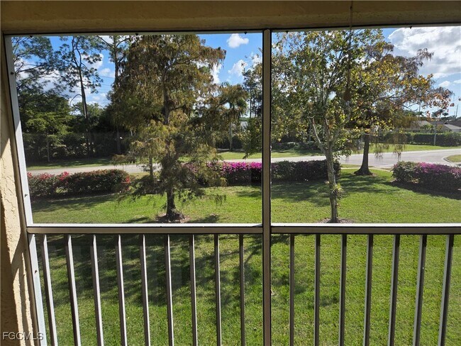 Building Photo - 2780 Kings Lake Blvd