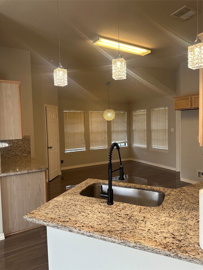 Building Photo - 3206 Cherry Bark Oak Dr