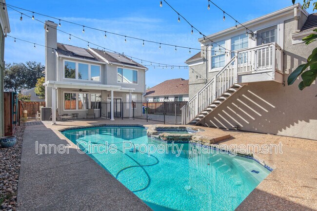 Building Photo - 342 Chaucer Dr