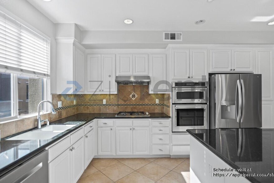 Building Photo - 6185 Yardley Ln