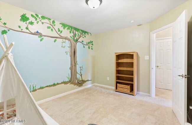 Building Photo - 191 Windfield Ln