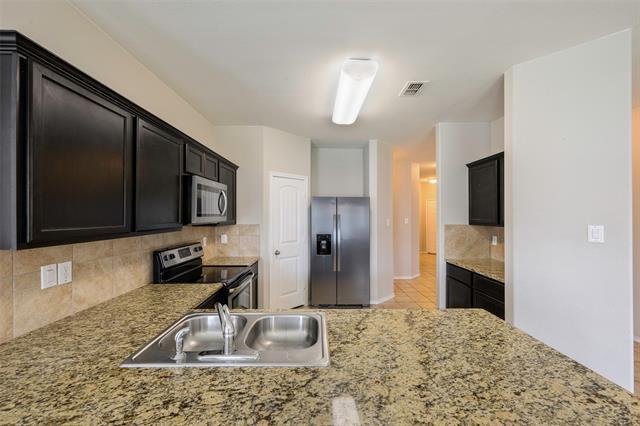 Building Photo - 8228 Windsor Forest Dr