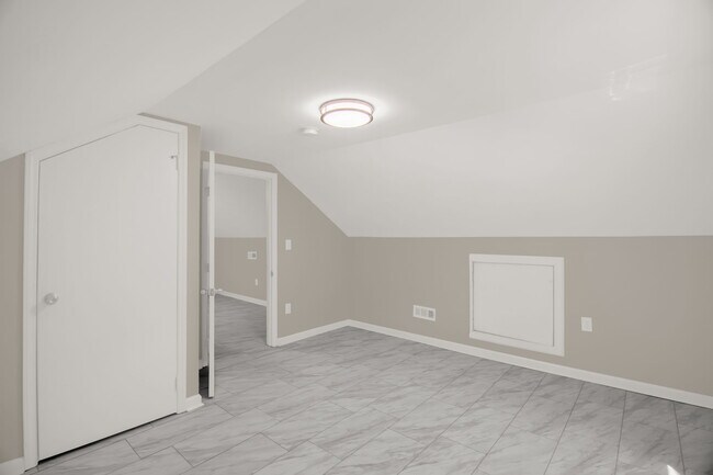 Building Photo - 2510 Harley Dr