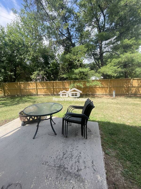 Building Photo - 37 Cardor Court