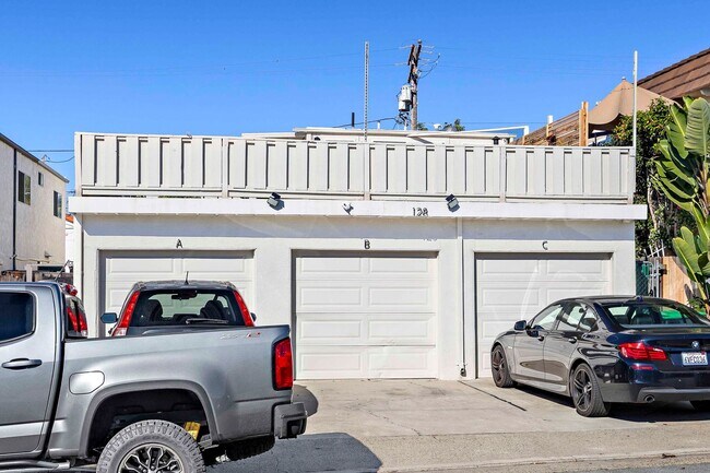 Building Photo - 128 W Escalones