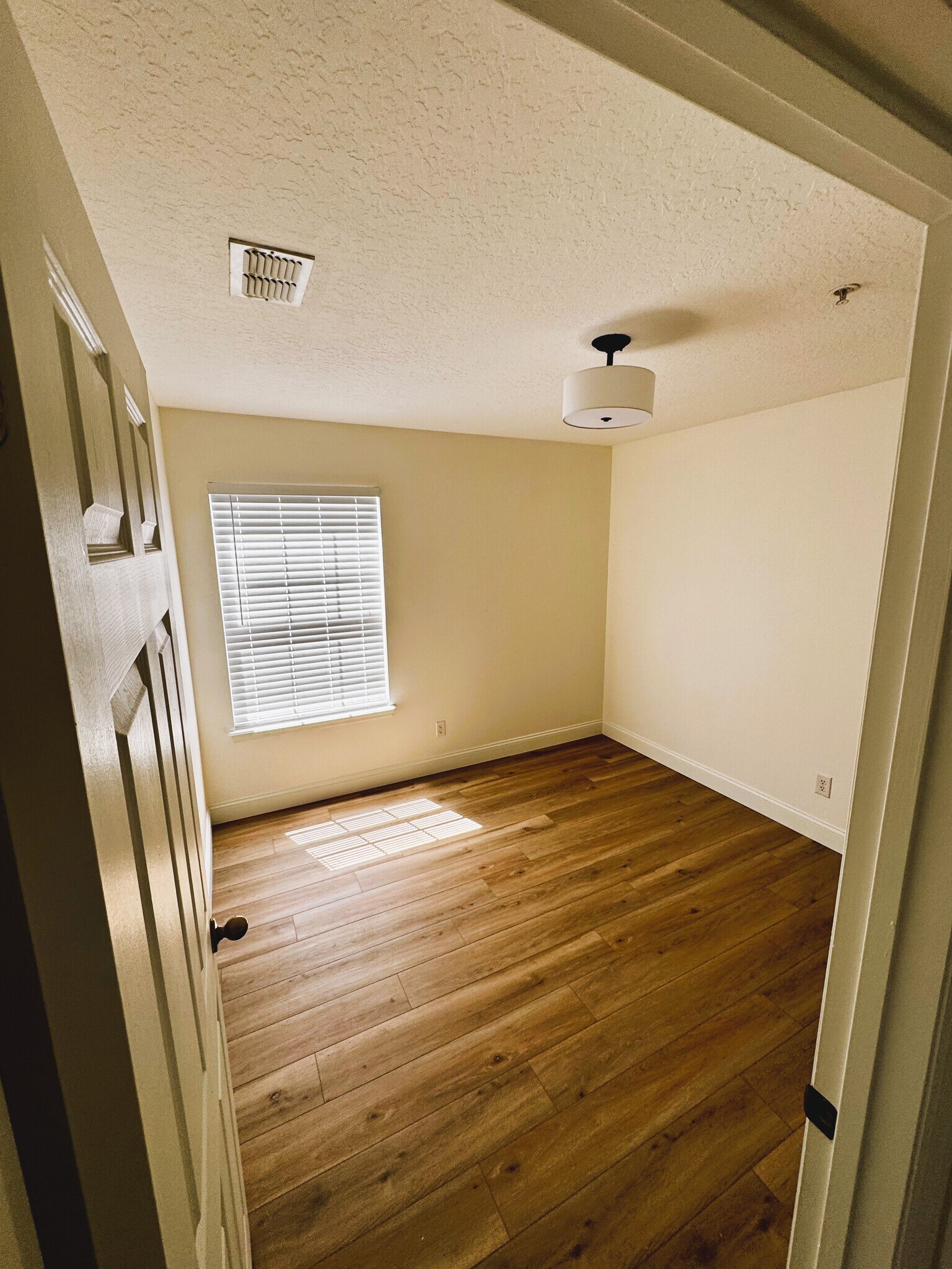 Bedroom 1 - 1542 Almond Avenue