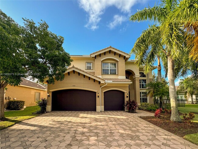Primary Photo - 11894 Fox Hill Cir