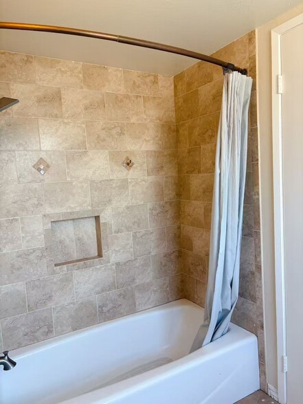 Shower in Bathroom #2 - 4340 Muscatel Ave