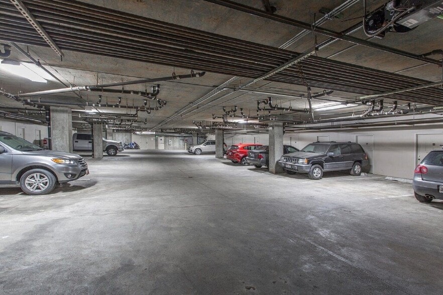 Building Photo - 6677 N 2200 W