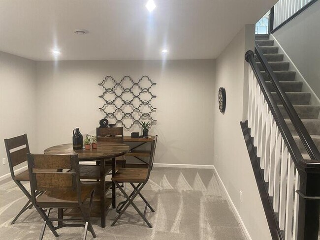 Building Photo - 1248 100th Ave NW