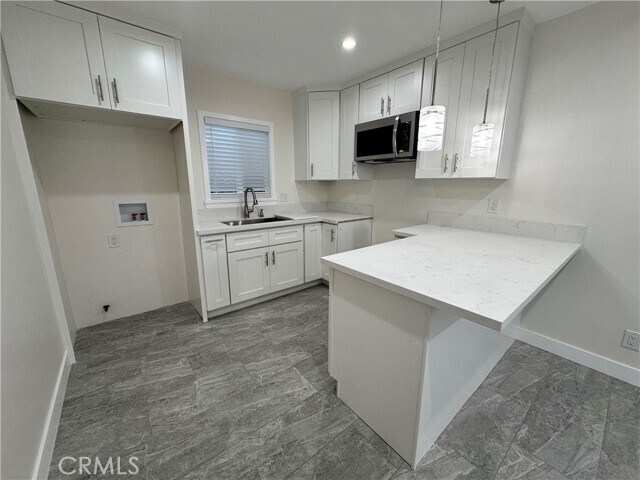 Building Photo - 12054 Lowemont St