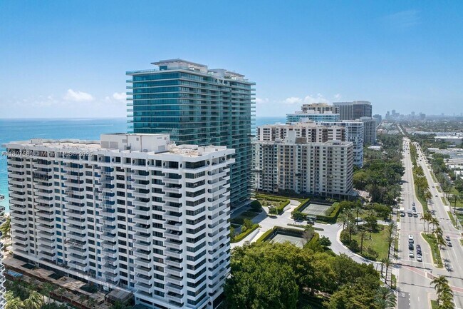 Building Photo - 10205 Collins Ave
