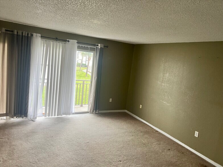 Building Photo - 7701 Rock Palm Ave