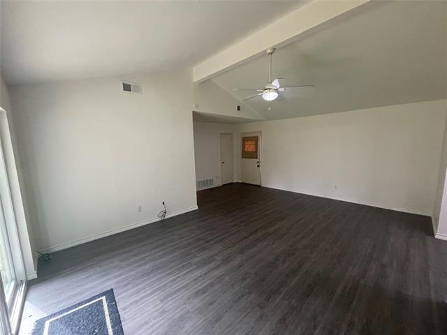 Building Photo - 701 S Hunters Glen Cir