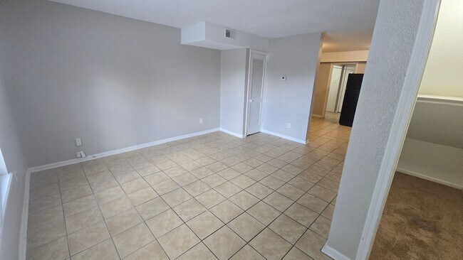 Building Photo - 302 Koon St