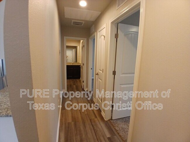 Building Photo - 7610 Rustler Ln