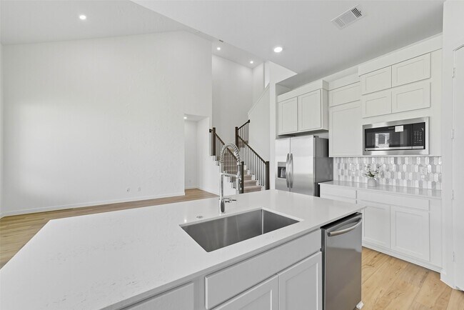 Building Photo - 31239 Anna Mdws Dr
